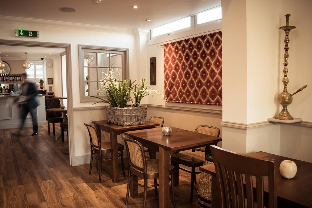 Ziggurat Boutique Hotel Saint Peter Port ภายนอก รูปภาพ