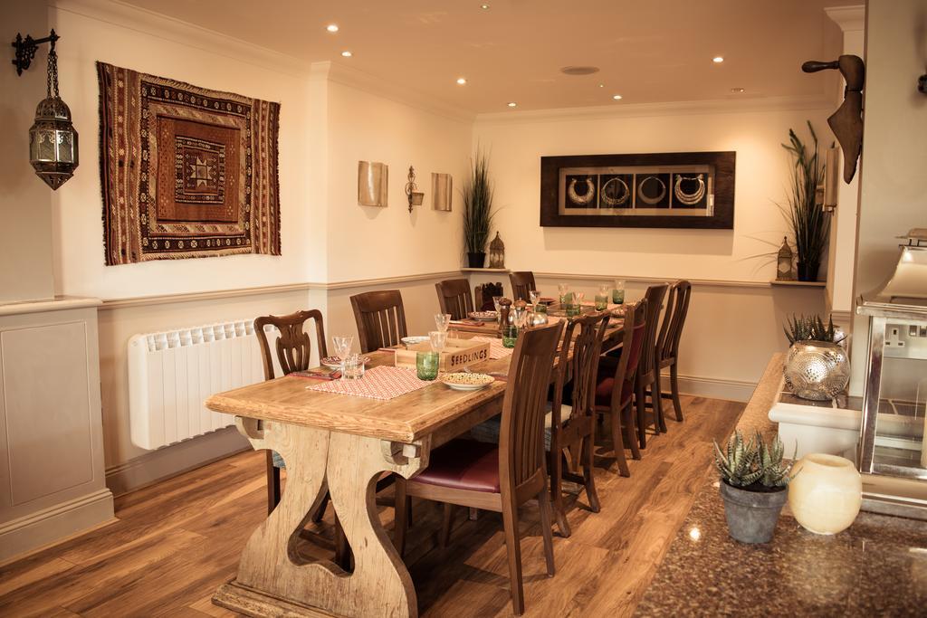 Ziggurat Boutique Hotel Saint Peter Port ภายนอก รูปภาพ