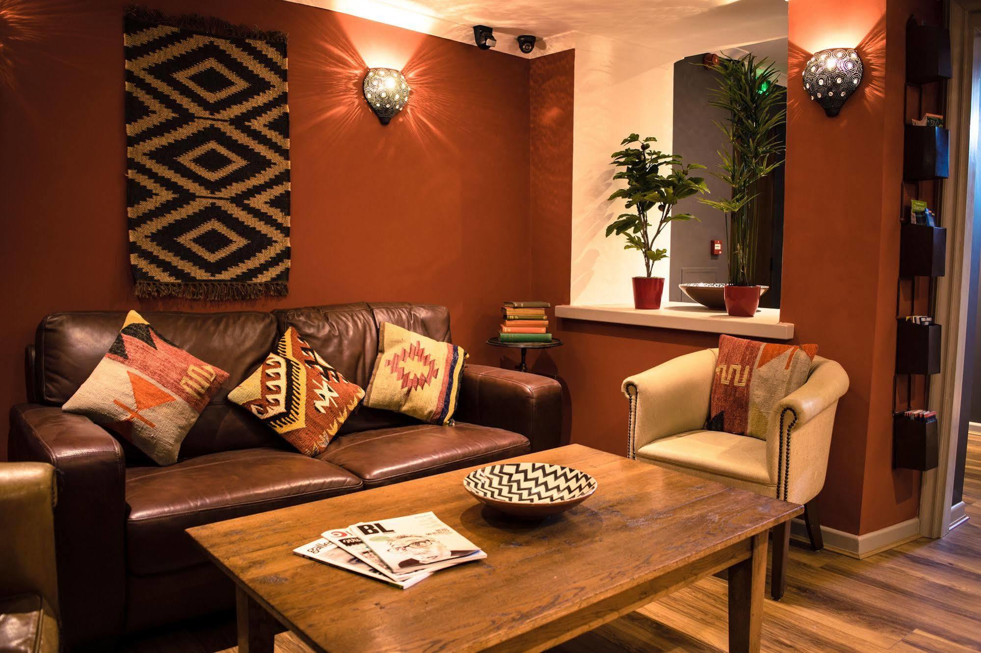 Ziggurat Boutique Hotel Saint Peter Port ภายนอก รูปภาพ