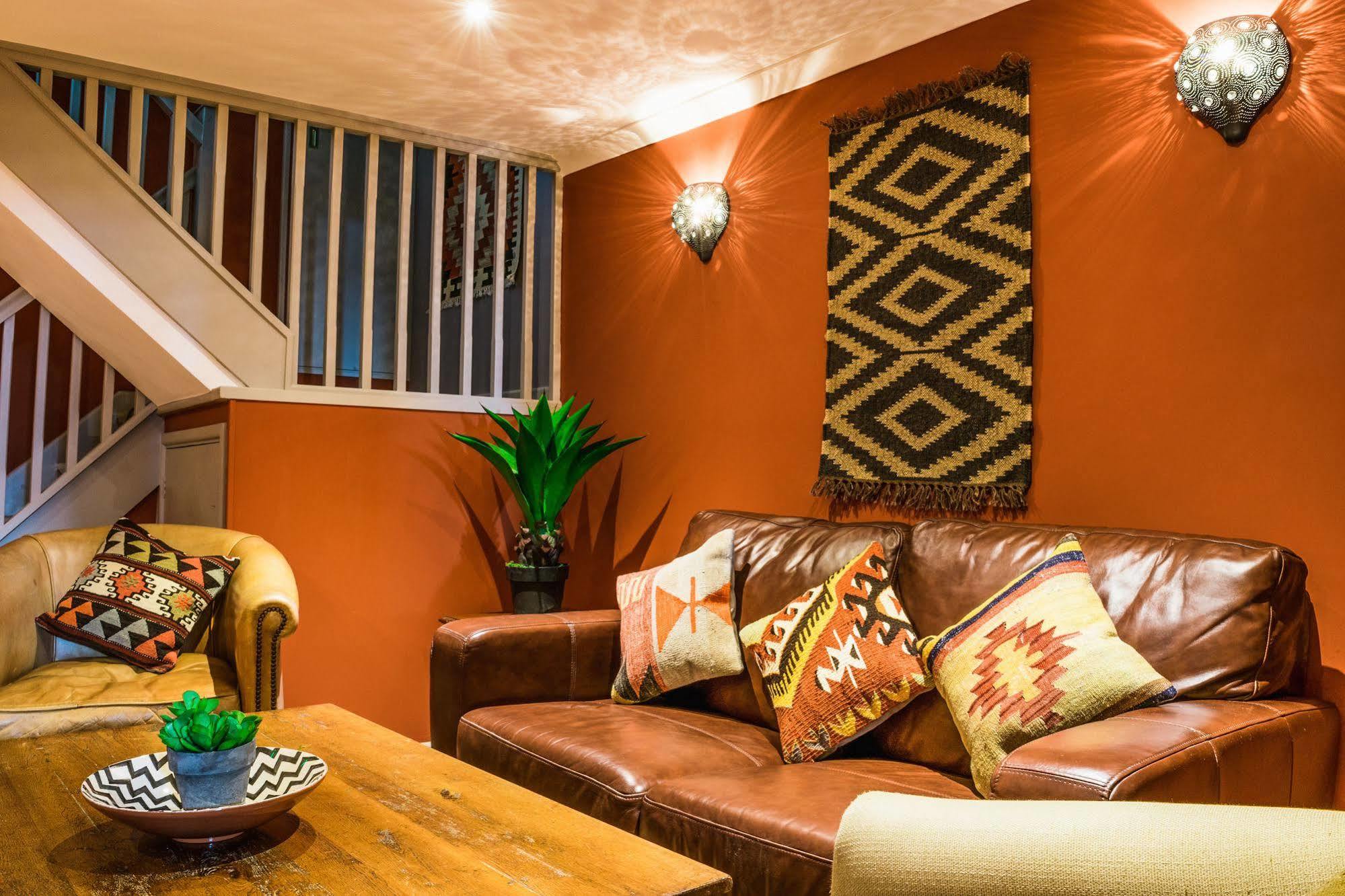 Ziggurat Boutique Hotel Saint Peter Port ภายนอก รูปภาพ