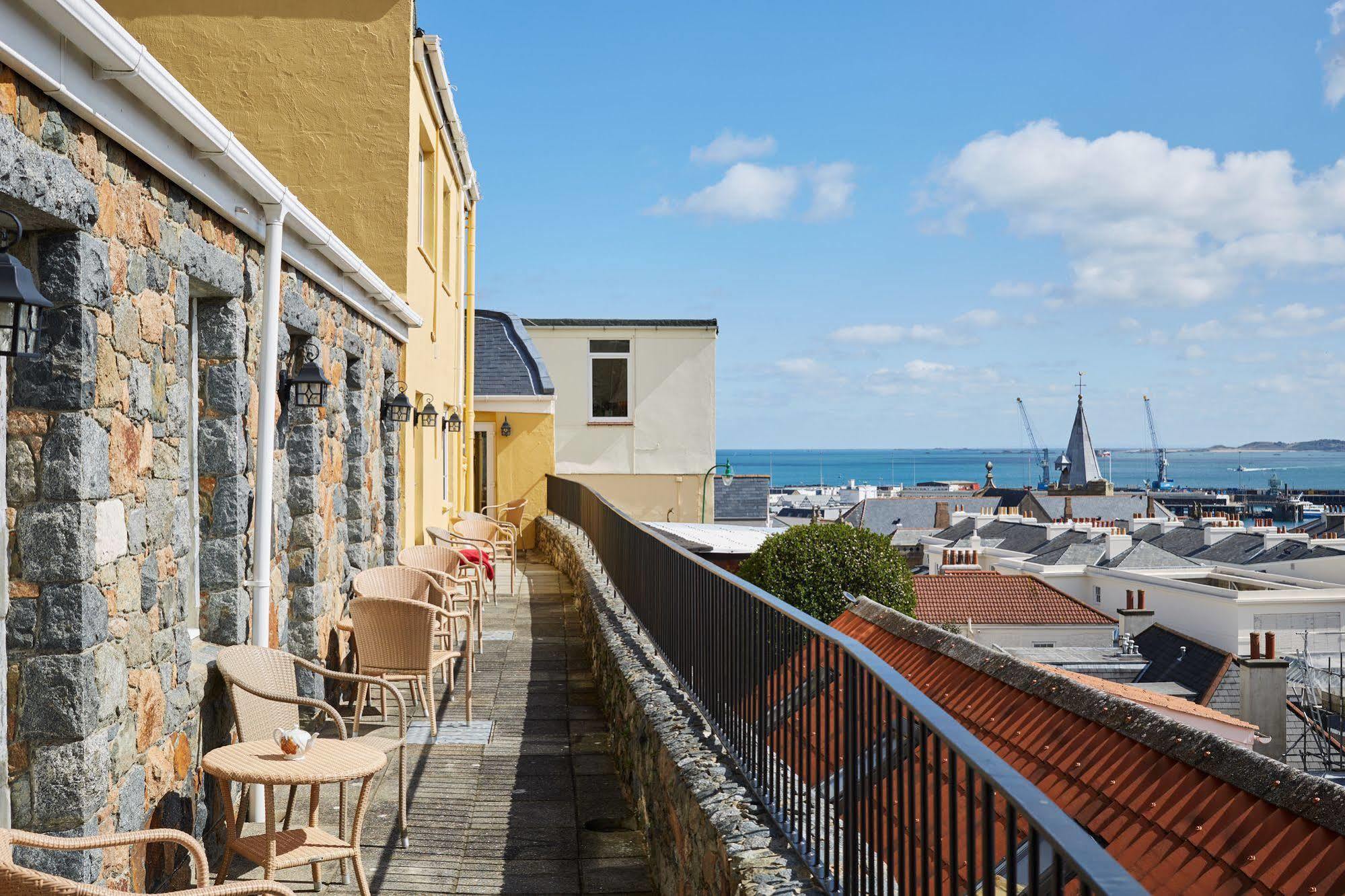 Ziggurat Boutique Hotel Saint Peter Port ภายนอก รูปภาพ